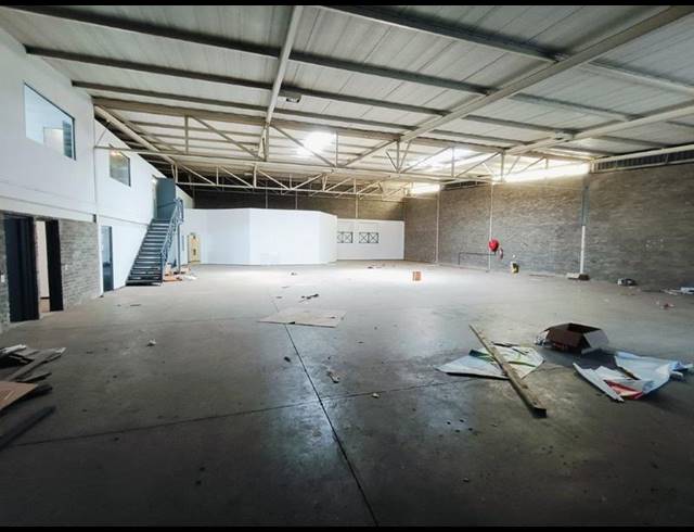 INDUSTRIAL PROPERTY TO RENT IN HALFWAY HOUSE